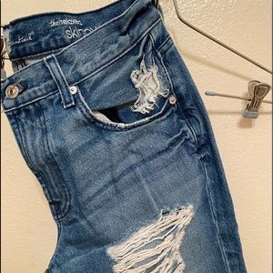 Relaxed Skinny Jeans